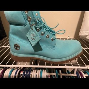 teal timbs